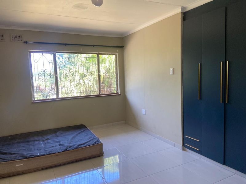 Cottage To Rent in Athlone Park, Amanzimtoti, KwaZulu Natal - Photo 6
