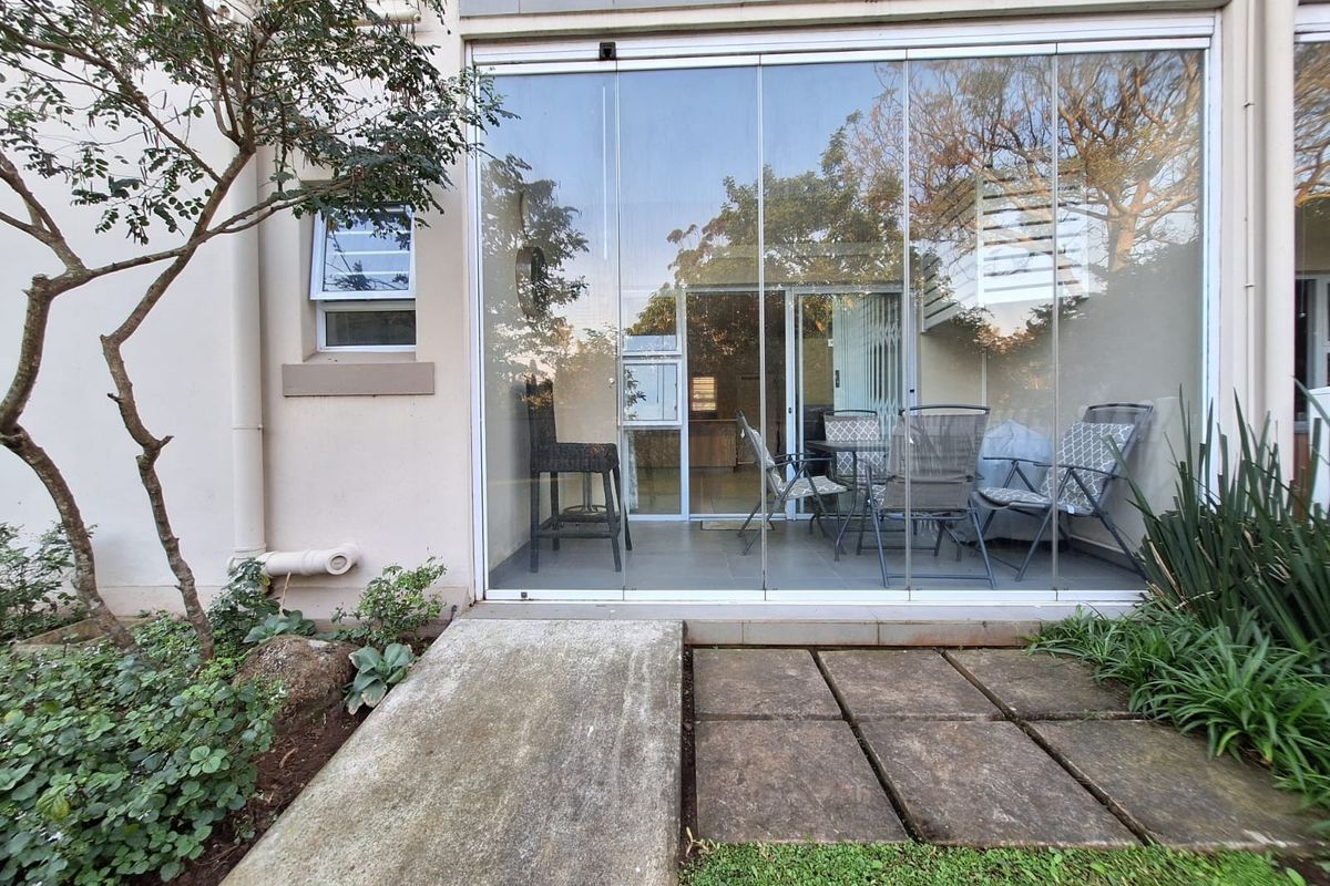 Ground Floor 3Bed 2 Bath Apartment in Manor Estates - Photo 2