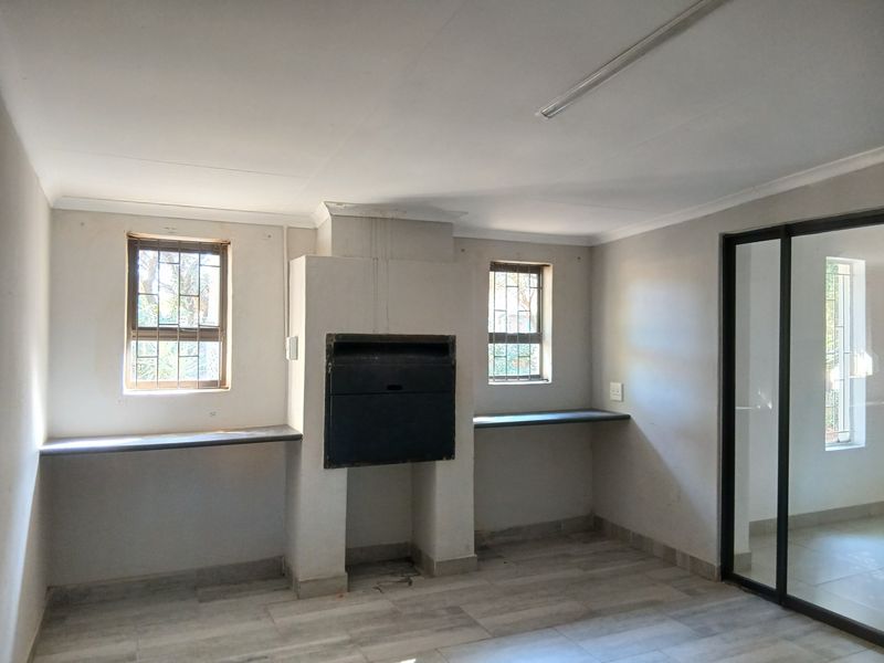 House To Rent in Riviera Park, Mafikeng, North West - Photo 10