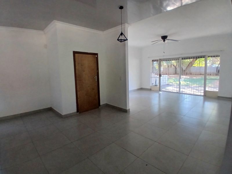 House To Rent in Riviera Park, Mafikeng, North West - Photo 6