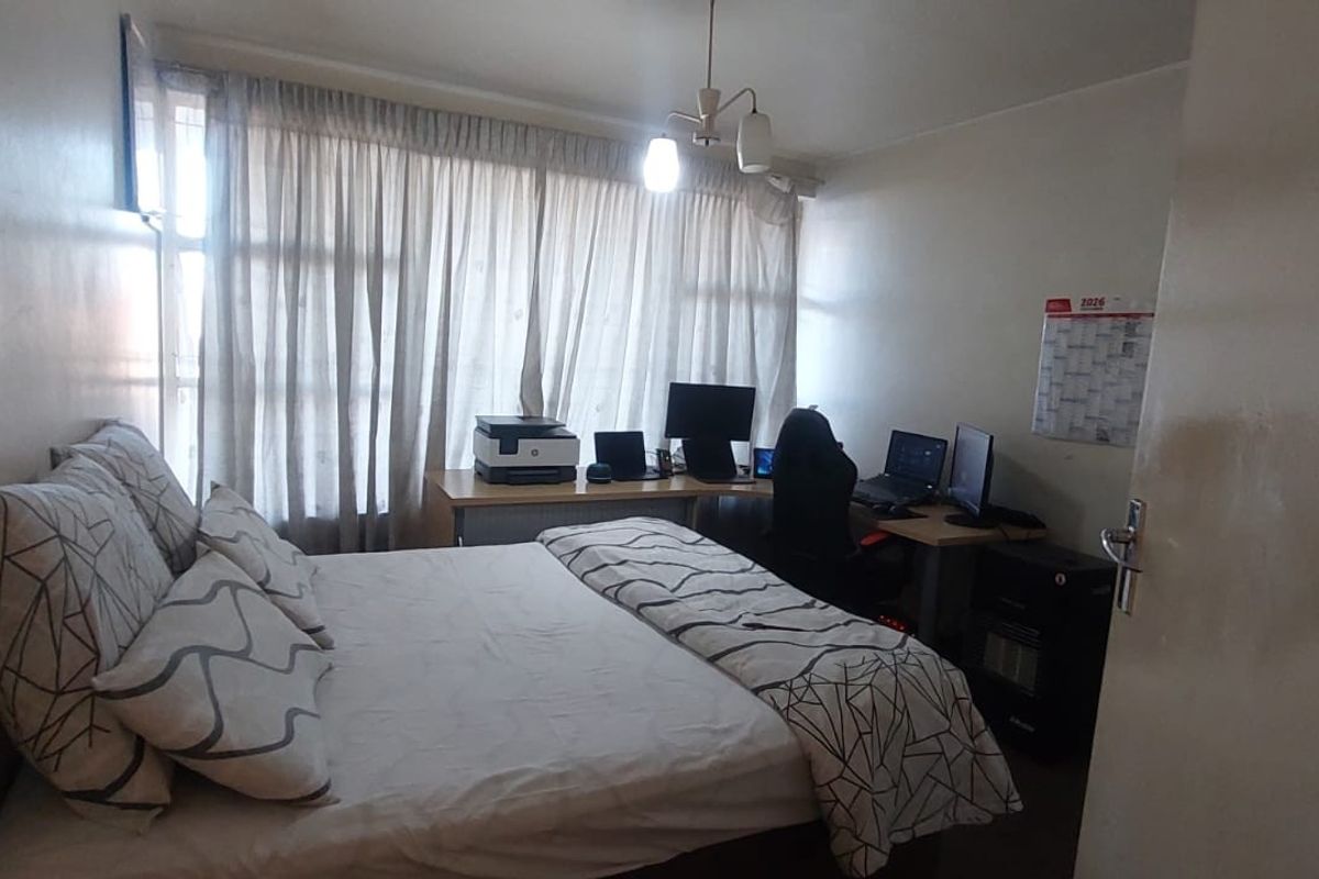 2 Bedroom Apartment for sale in Rosettenville - Photo 5