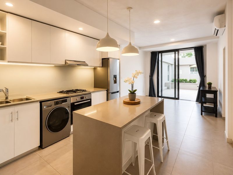 Available Immediately!!! Semi-furnished 2 Beds, 2Baths Ground-Floor Apartment - Photo 3