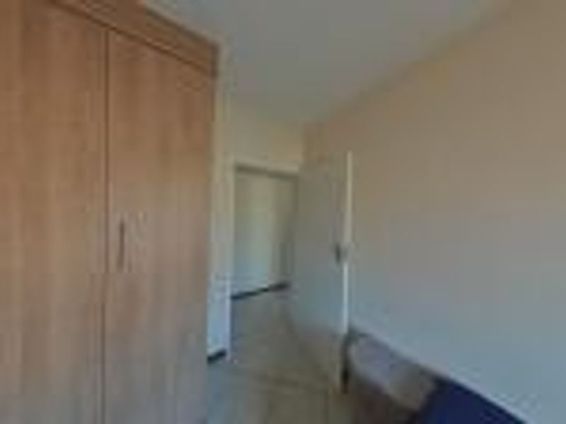 2 Bed 1 Bath Apartment For Sale in Sagewood, Midrand - Photo 2