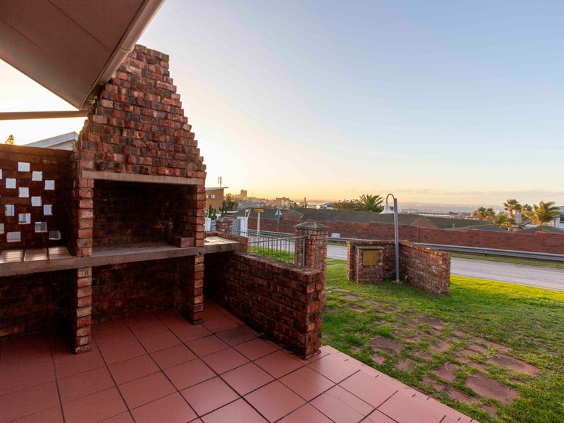 House For Sale in Humerail, Port Elizabeth - Photo 1