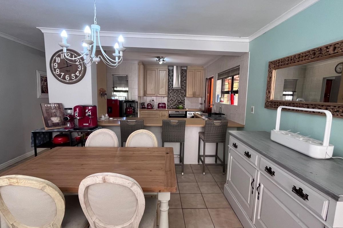 House For Sale in Sonstraal Heights, Durbanville - Photo 5