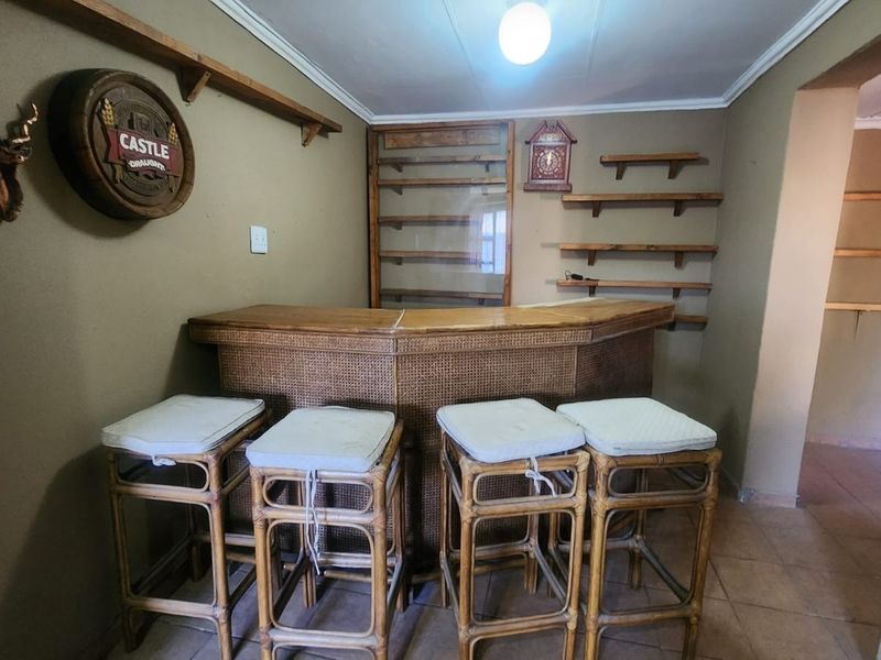 Spacious Family Home with Exceptional Entertainment and Outdoor Living in Brenthurst - Photo 8