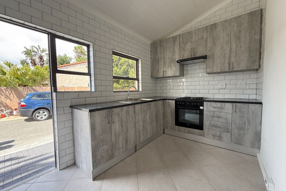 Fully Furnished One Bed Flatlet - Photo 4