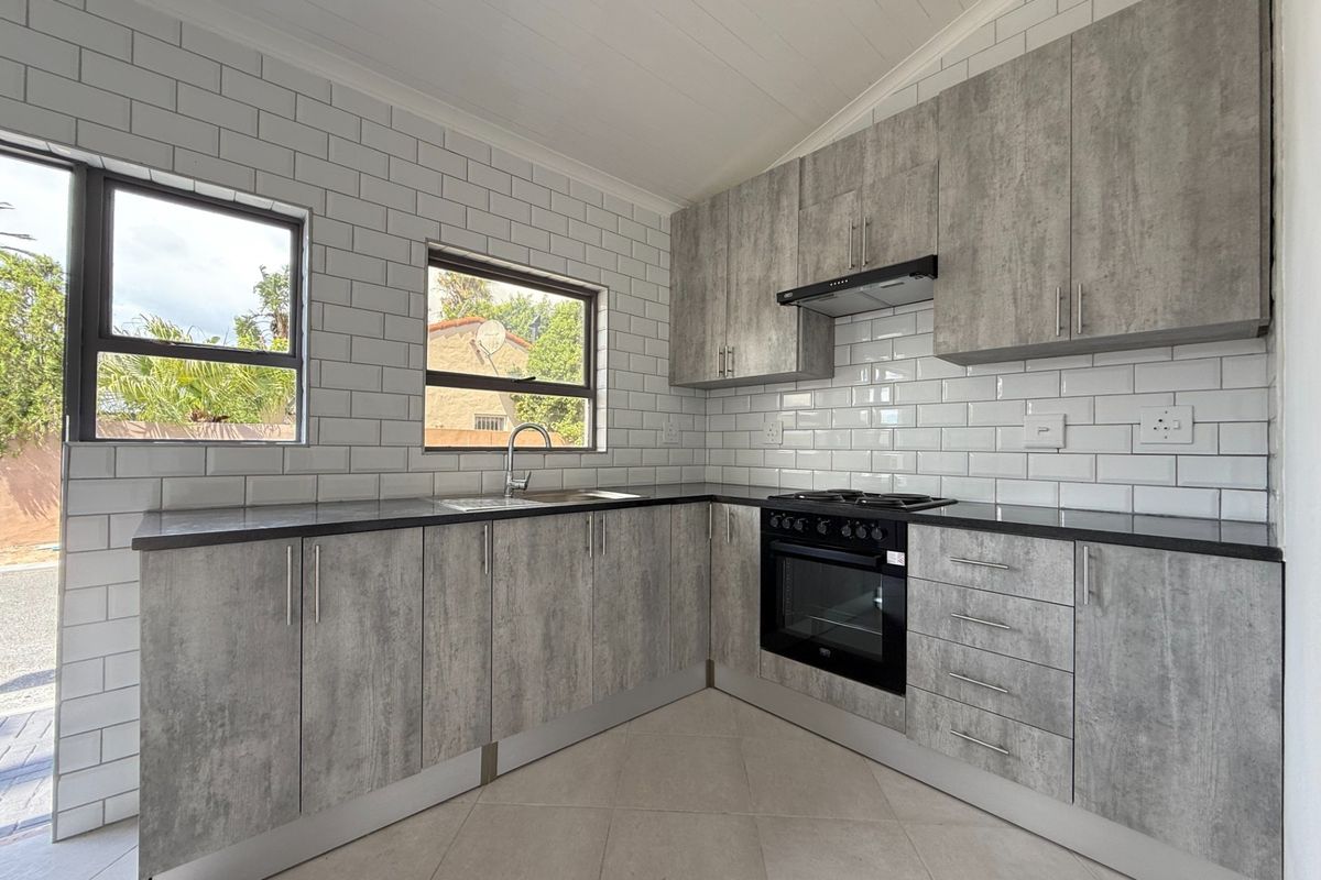 Fully Furnished One Bed Flatlet - Photo 5