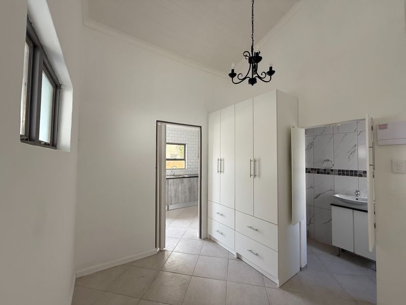 Fully Furnished One Bed Flatlet - Photo 9