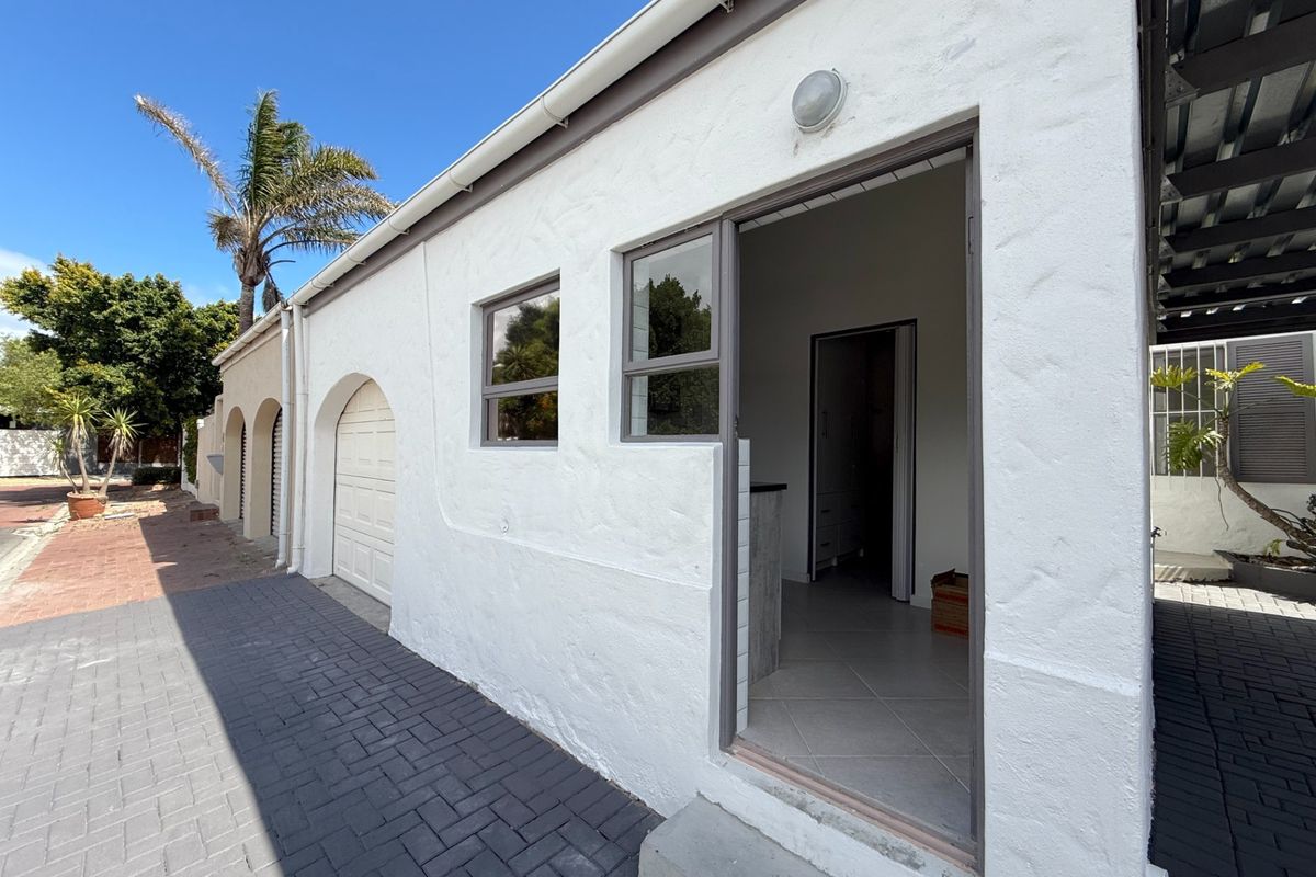 Fully Furnished One Bed Flatlet - Photo 2