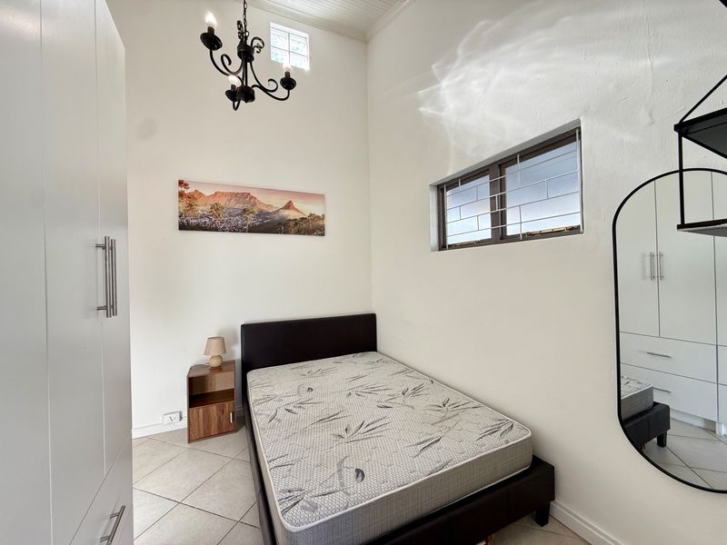 Fully Furnished One Bed Flatlet - Photo 8