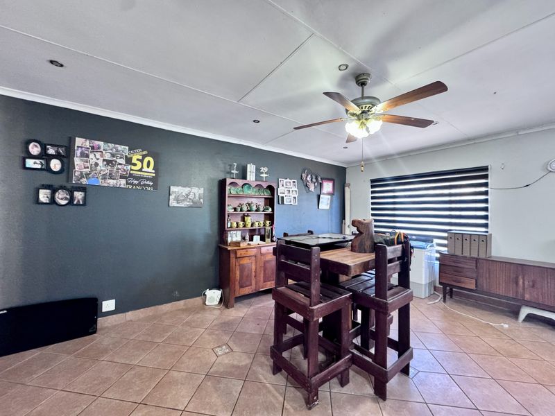 House For Sale in Kanonkop, Middelburg - Photo 6