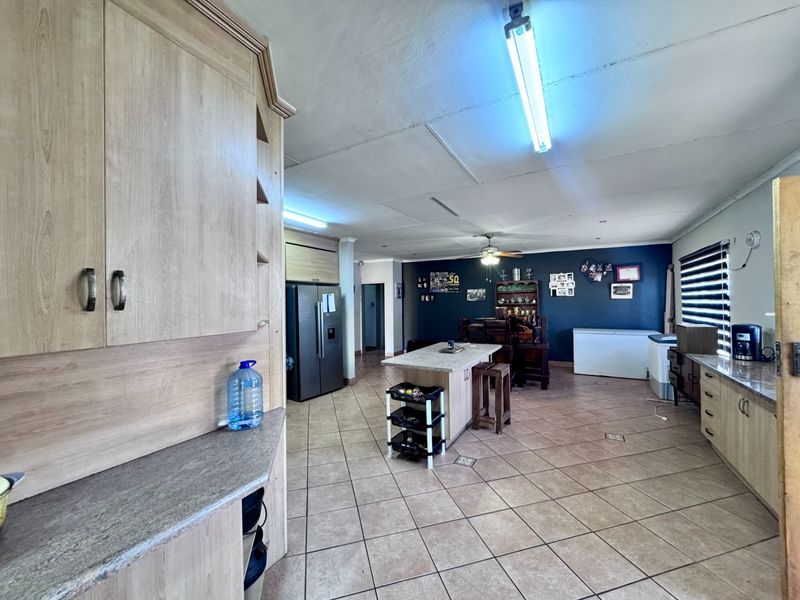 House For Sale in Kanonkop, Middelburg - Photo 10