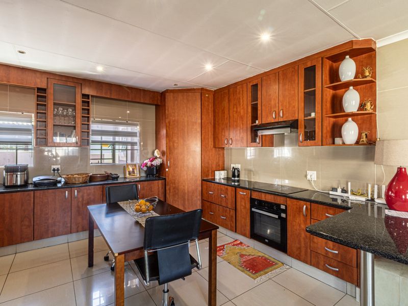 3 Bedroom House To Rent in Doornpoort, Pretoria - Photo 2