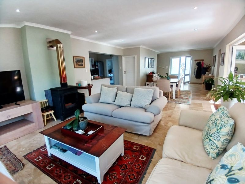 House To Rent For December in Thesen Islands, Knysna - Photo 7