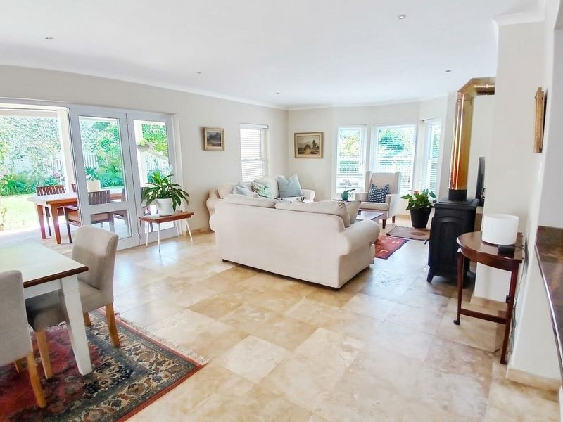 House To Rent For December in Thesen Islands, Knysna - Photo 8