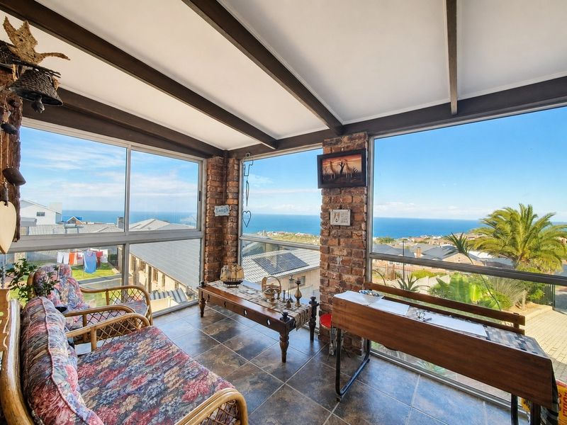 Coastal Living with Space and Spectacular Views - Photo 6
