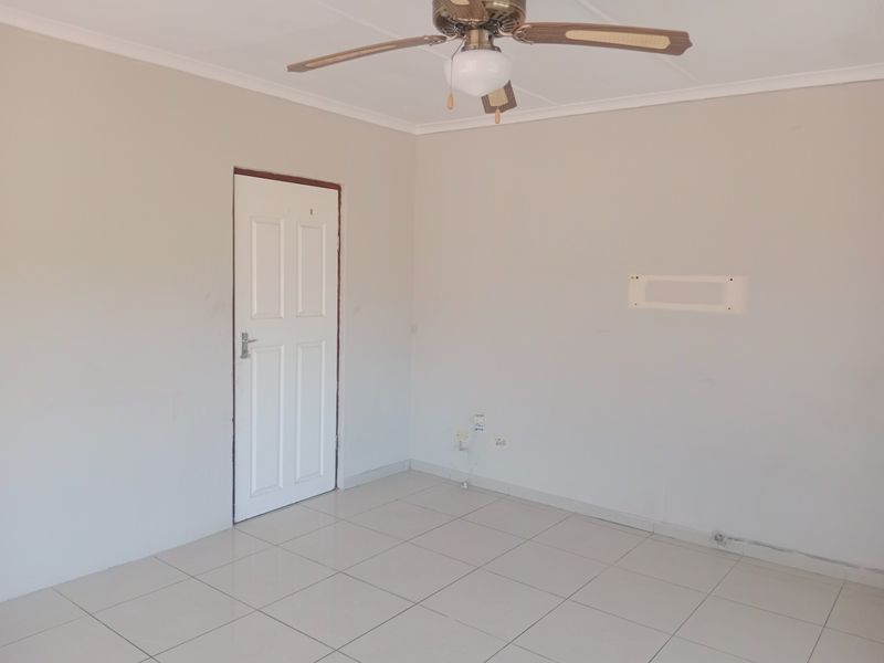 House For Sale in Reservoir Hills, Durban, KwaZulu Natal - Photo 9