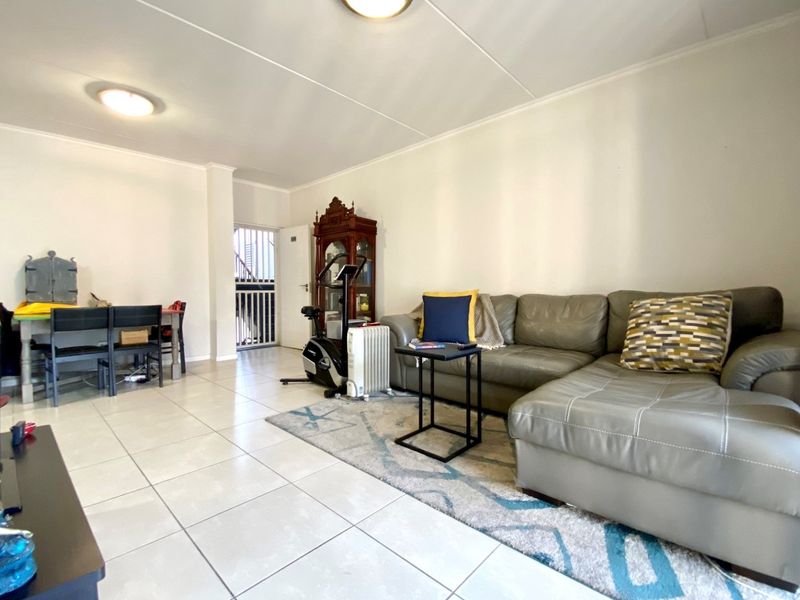 Apartment For Sale in Greenstone Hill, Edenvale - Photo 6