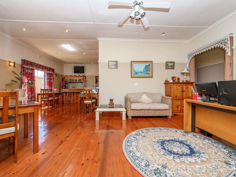 House For Sale in South End, Port Elizabeth - Photo 5