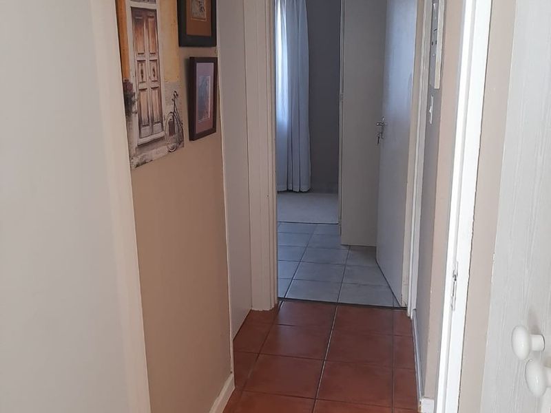 Townhouse For Sale in Die Hoewes, Centurion - Photo 8