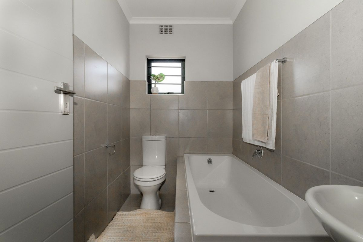 Townhouse To Rent in Milano  Security Estate, Sky city Albertsdal, Alberton - Photo 5