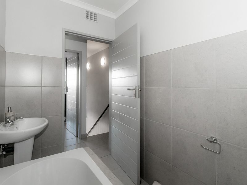 Townhouse To Rent in Milano  Security Estate, Sky city Albertsdal, Alberton - Photo 9