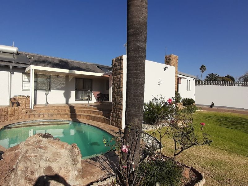 House For Sale in Birch Acres, Kempton Park - Photo 8