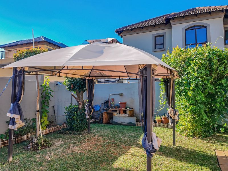 Double Story House in Melodie, Hartbeespoort, North West - Photo 8