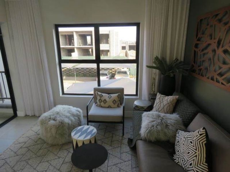 Apartment For Sale in Waterfall, Midrand - Photo 7