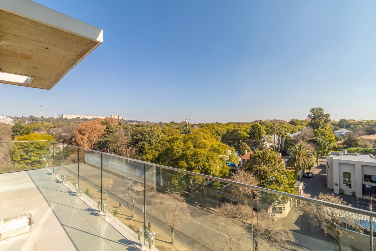 Penthouse For Sale in Houghton Estate, Johannesburg - Photo 4