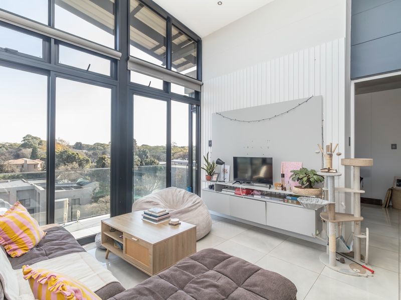 Penthouse For Sale in Houghton Estate, Johannesburg - Photo 3