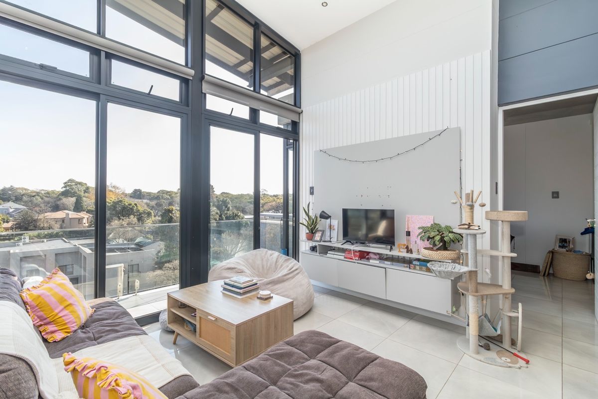 Penthouse For Sale in Houghton Estate, Johannesburg - Photo 3