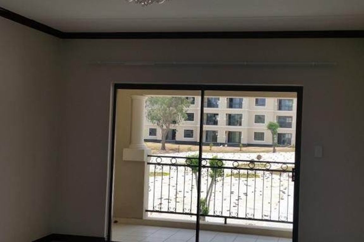 Apartment For Sale in Summerset, Midrand - Photo 5
