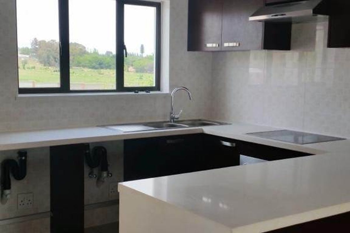 Apartment For Sale in Summerset, Midrand - Photo 2