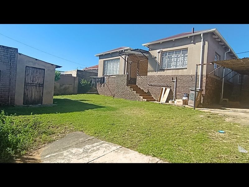 Student Accomodation For Sale in Hurst Hill, Johannesburg - Photo 5