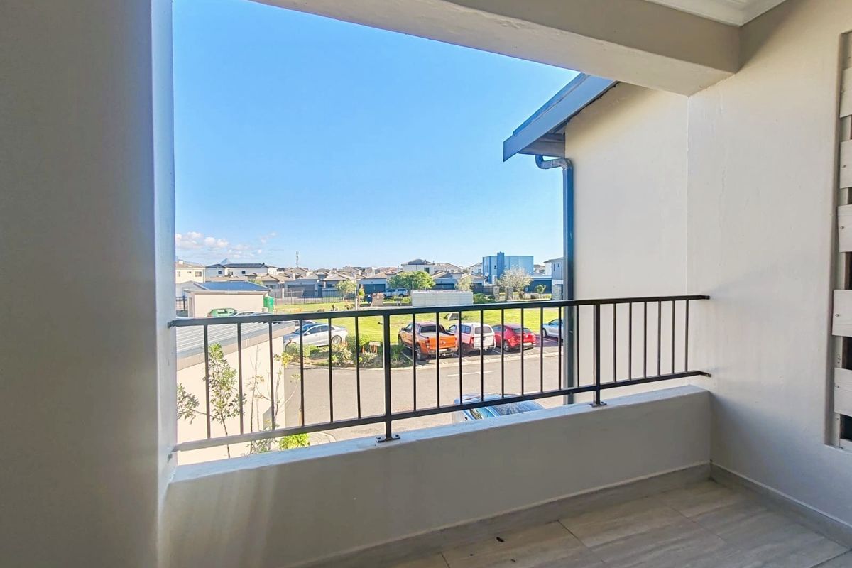 Modern Apartment For Sale in Blouberg - Photo 4
