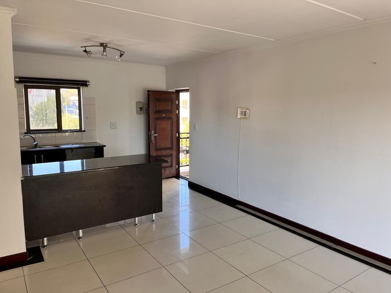 Apartment For Sale in Noordwyk, Midrand - Photo 5