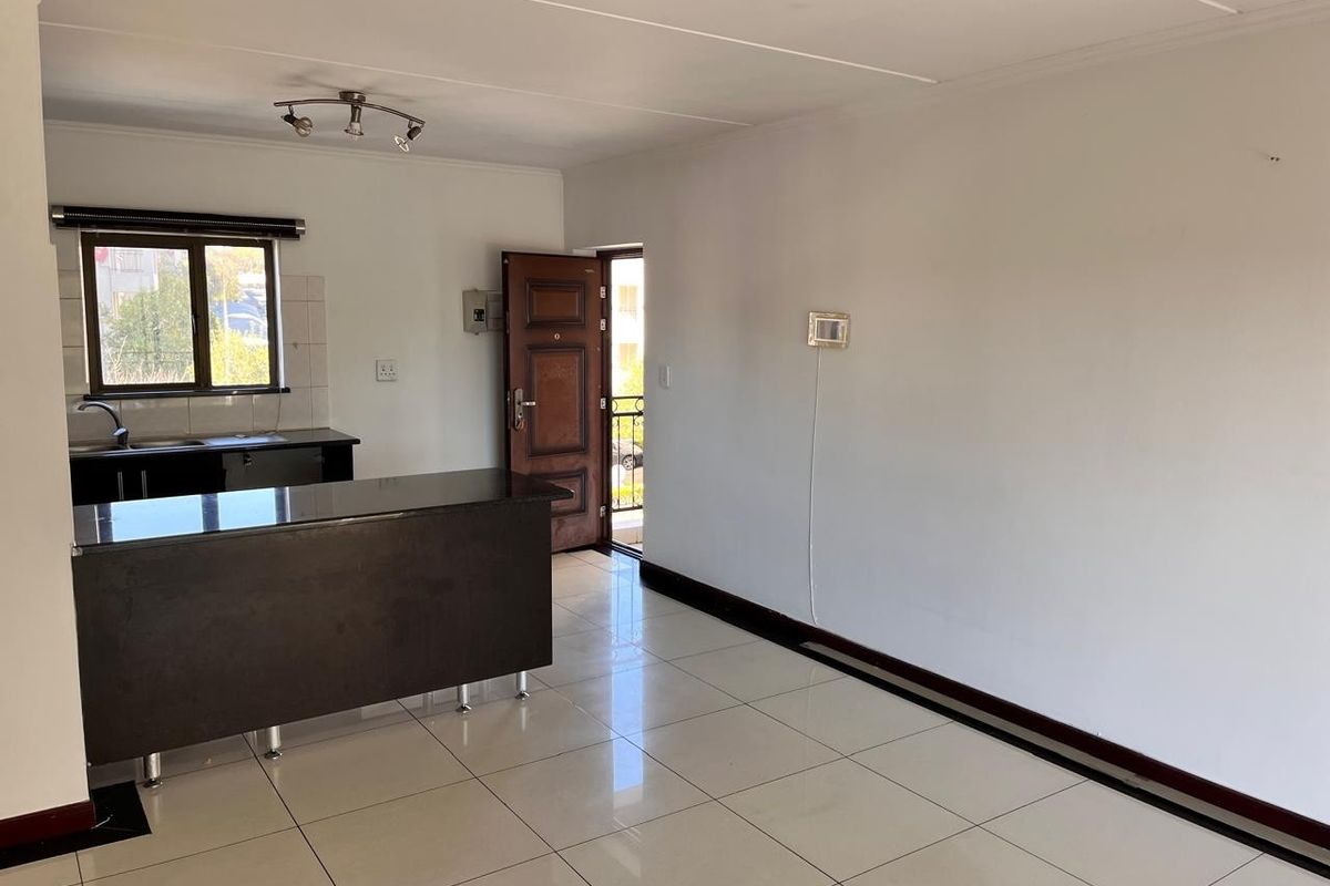 Apartment For Sale in Noordwyk, Midrand - Photo 5