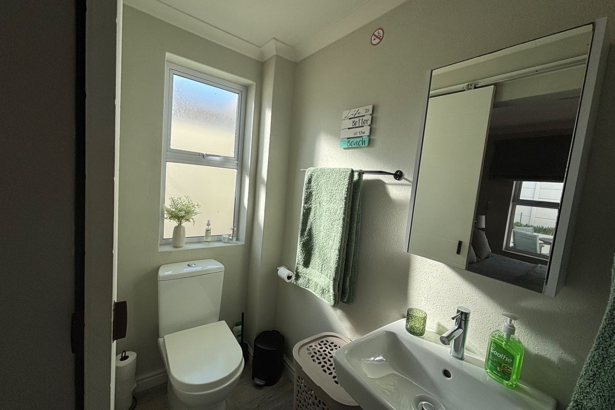 Apartment For Sale in West Beach, Blouberg - Photo 5