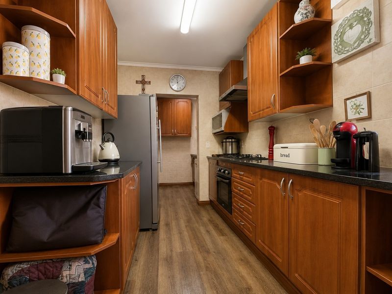 Secure, Off-Grid Cluster Living with Exceptional Extras in New Redruth - Photo 5