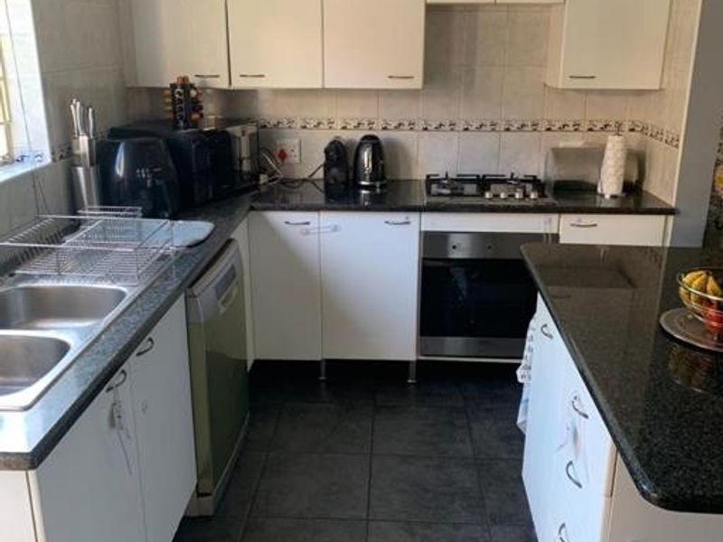 Cluster To Rent in Kyalami, Midrand - Photo 2