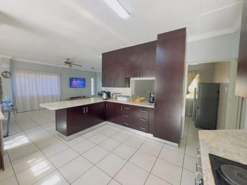 House For Sale in Silverton, Pretoria - Photo 6