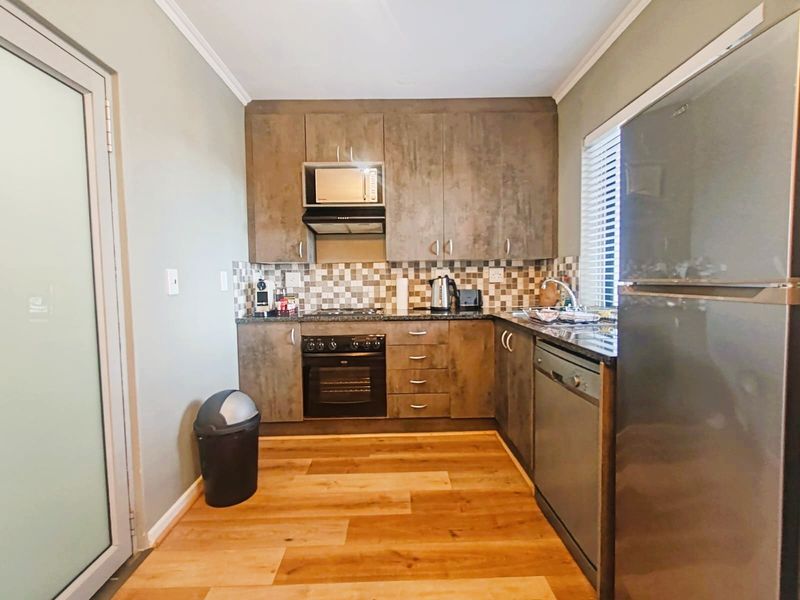 Stylish Furnished Studio Apartment for Sale in Crimson Square, Woodstock - Photo 1