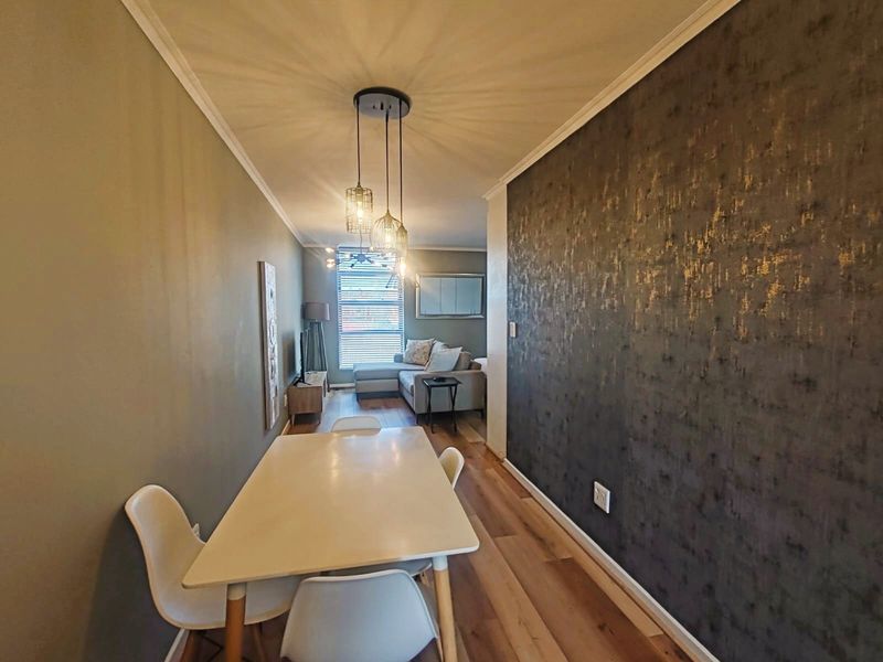 Stylish Furnished Studio Apartment for Sale in Crimson Square, Woodstock - Photo 3