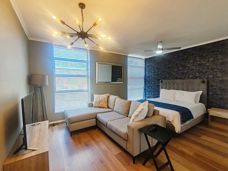 Stylish Furnished Studio Apartment for Sale in Crimson Square, Woodstock - Photo 4