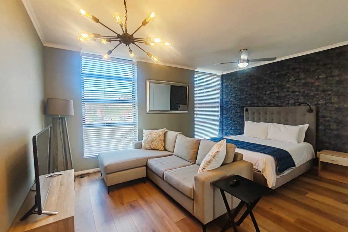 Stylish Furnished Studio Apartment for Sale in Crimson Square, Woodstock - Photo 4
