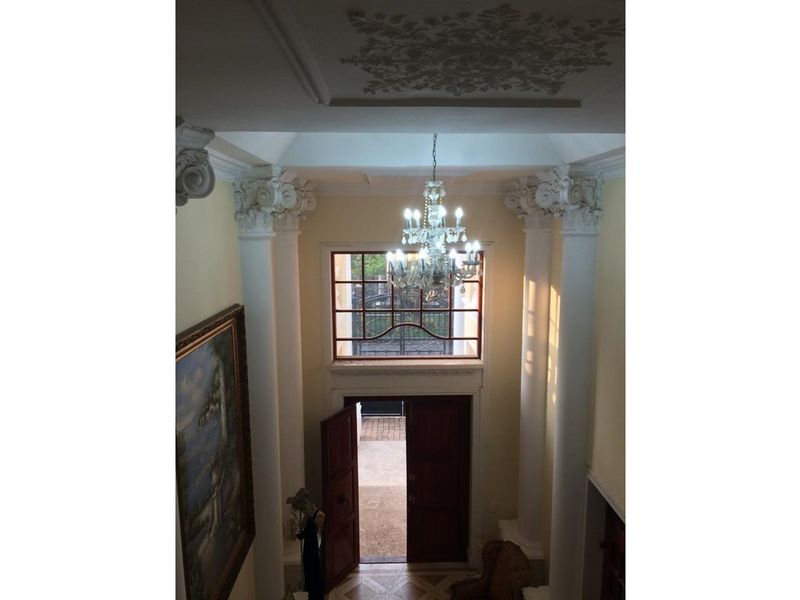 Kronberg and Cricklewood Luxury Apartments, Waterkloof - Photo 10