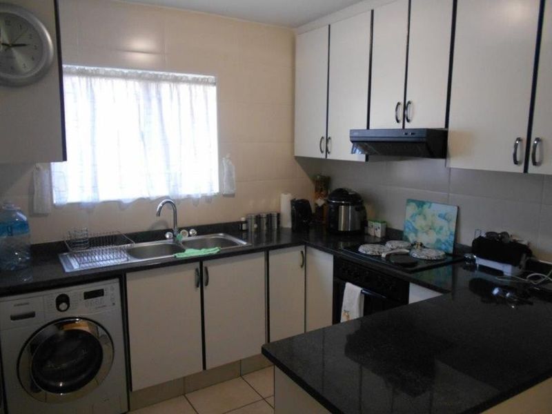 Apartment To Rent in Hatton Estate - Photo 3