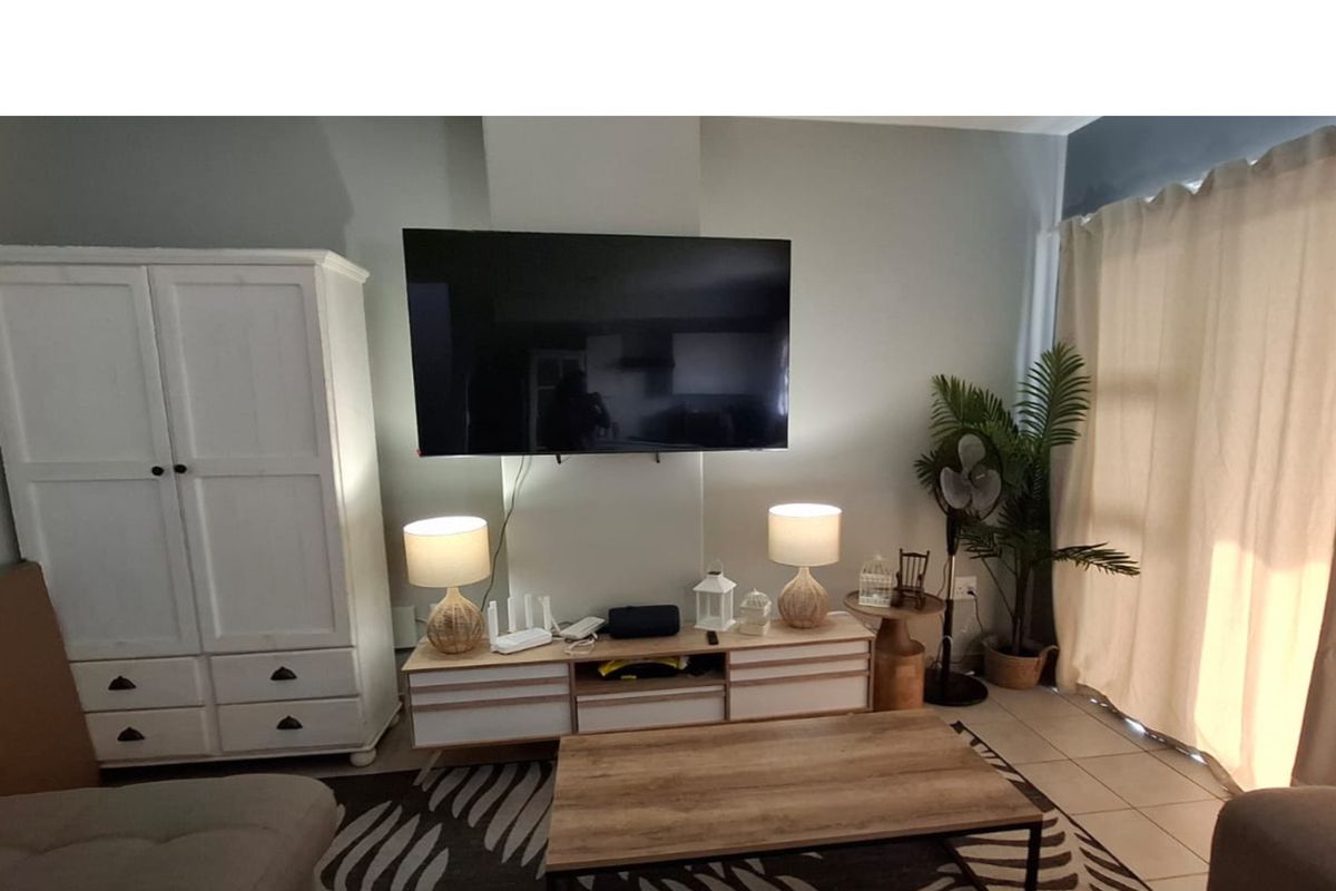 Modern 3-Bedroom Duplex Apartment in Secure Ihlathi Estate - Parklands - Photo 2